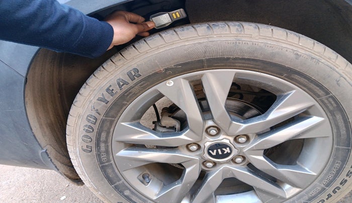 2020 KIA SELTOS HTX 1.5 PETROL, Petrol, Manual, 25,440 km, tyre