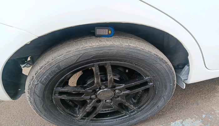 2013 Honda Brio S(O) AT, Petrol, Automatic, 53,959 km, tyre