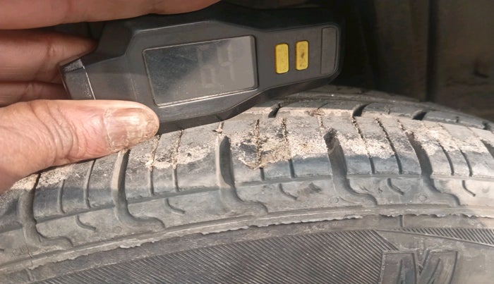 2019 Tata Tiago XZ PETROL, Petrol, Manual, 86,042 km, tyre