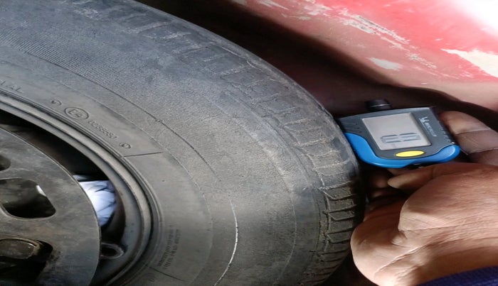 2011 Hyundai i10 MAGNA 1.2, Petrol, Manual, 1,02,206 km, tyre