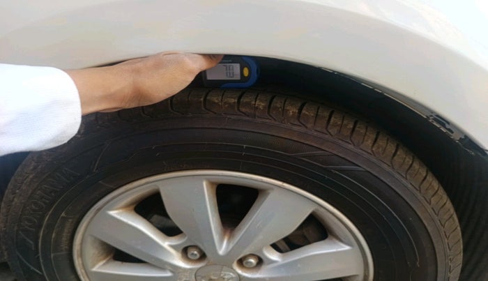 2012 Hyundai i20 ASTA 1.4 CRDI, Diesel, Manual, 1,41,951 km, tyre