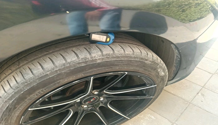 2021 Hyundai Verna SX 1.5 VTVT, Petrol, Manual, 60,990 km, tyre