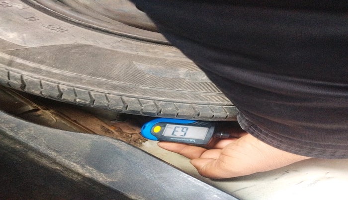 2013 Maruti Swift Dzire VXI, Petrol, Manual, 1,17,417 km, tyre