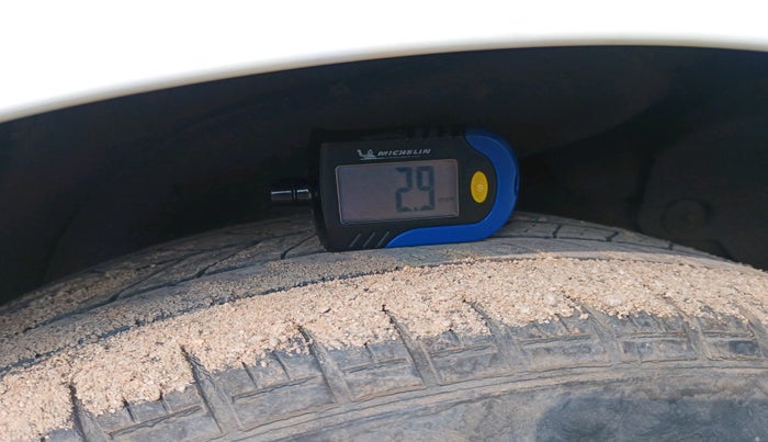 2012 Hyundai Verna FLUIDIC 1.6 VTVT EX, Petrol, Manual, 58,165 km, tyre