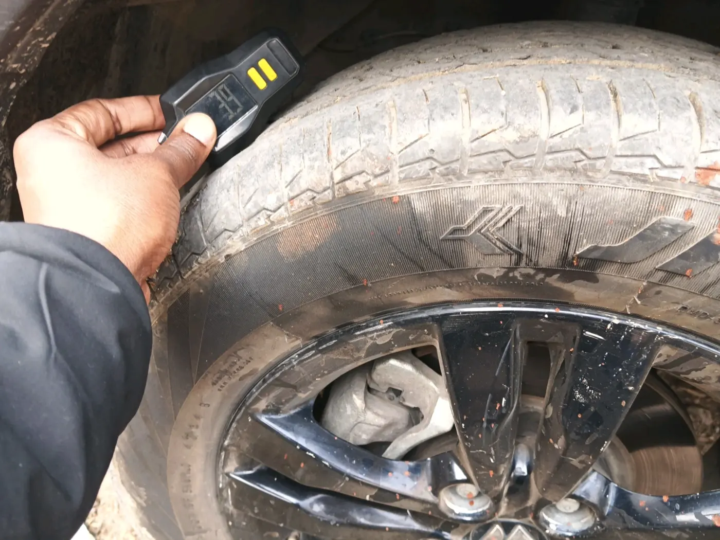 2019 Maruti Vitara Brezza ZDI PLUS, Diesel, Manual, 1,23,261 km, tyre