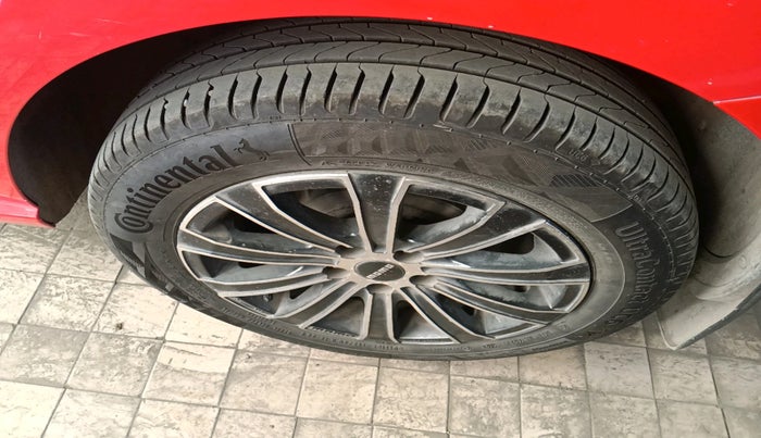 2019 Volkswagen Polo TRENDLINE 1.5L, Diesel, Manual, 76,144 km, tyre