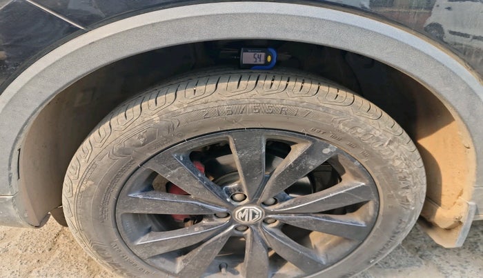 2023 MG ASTOR  SMART BLACK STORM EDITION CVT, Petrol, Automatic, 16,086 km, tyre