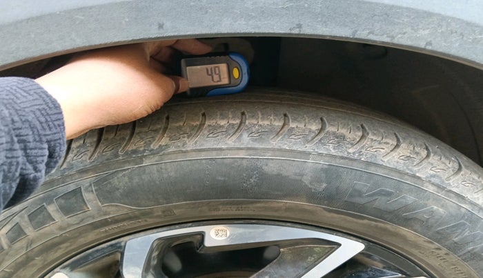 2023 KIA CARENS  PRESTIGE PLUS 1.5 TURBO PETROL DCT 7 STR, Petrol, Automatic, 28,832 km, tyre