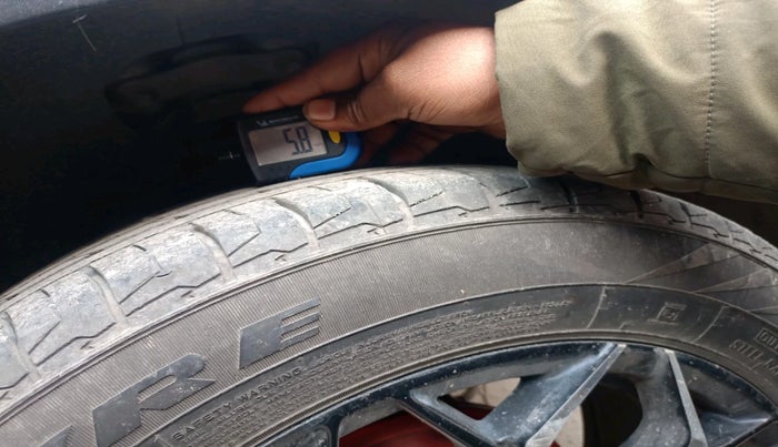 2015 Hyundai Creta SX 1.6 DIESEL, Diesel, Manual, 1,38,719 km, tyre