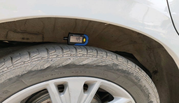 2017 Toyota Innova Crysta 2.8 GX AT 7 STR, Diesel, Automatic, 98,461 km, tyre