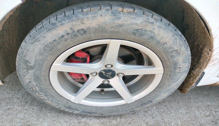 2016 Hyundai Elite i20 MAGNA 1.4 CRDI, Diesel, Manual, 1,31,036 km, tyre