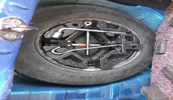 2021 Tata PUNCH CREATIVE  AMT, Petrol, Automatic, 75,507 km, tyre