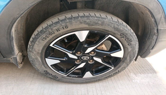 2021 Tata PUNCH CREATIVE  AMT, Petrol, Automatic, 75,507 km, tyre