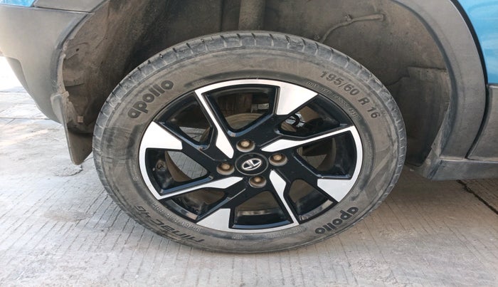 2021 Tata PUNCH CREATIVE  AMT, Petrol, Automatic, 75,507 km, tyre