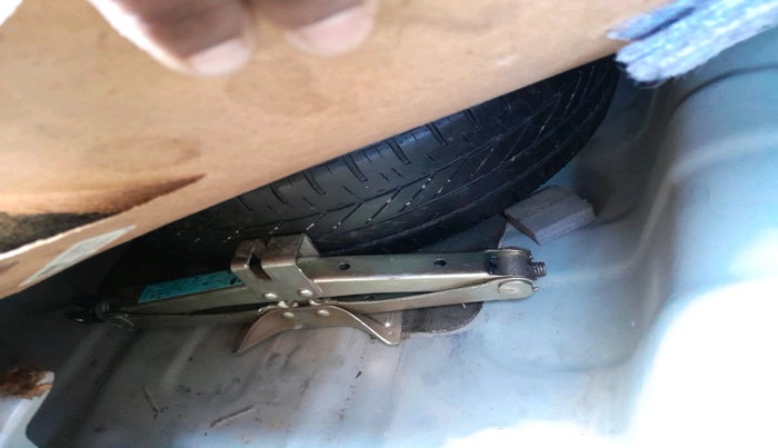 2015 Hyundai Xcent S 1.1 CRDI, Diesel, Manual, 1,13,206 km, tyre