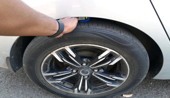 2015 Hyundai Xcent S 1.1 CRDI, Diesel, Manual, 1,13,206 km, tyre