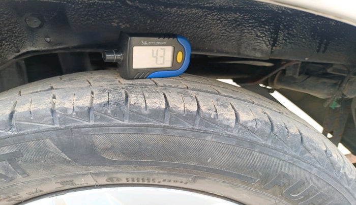 2021 Maruti Alto VXI, Petrol, Manual, 16,414 km, tyre