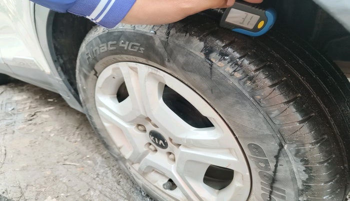 2020 KIA SONET HTK PLUS 1.2, Petrol, Manual, 54,646 km, tyre