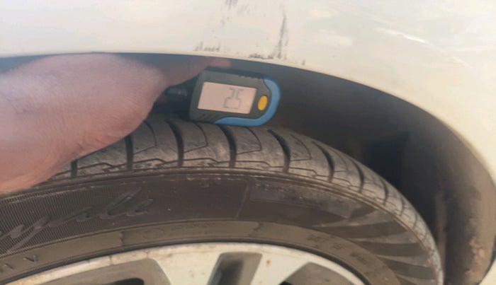 2015 Mercedes Benz A Class A200 CDI SPORT, Diesel, Automatic, 90,269 km, tyre