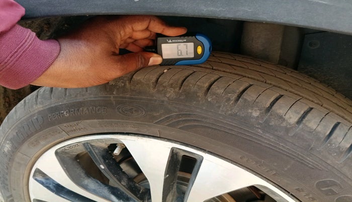 2022 MG HECTOR PLUS SHARP 2.0 DIESEL TURBO MT 6-STR, Diesel, Manual, 96,301 km, tyre