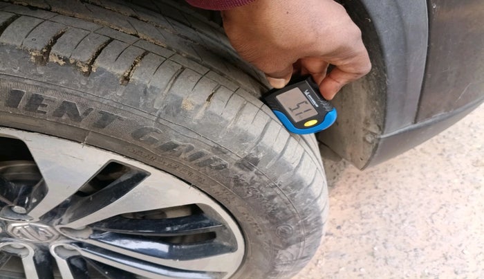 2022 MG HECTOR PLUS SHARP 2.0 DIESEL TURBO MT 6-STR, Diesel, Manual, 96,301 km, tyre