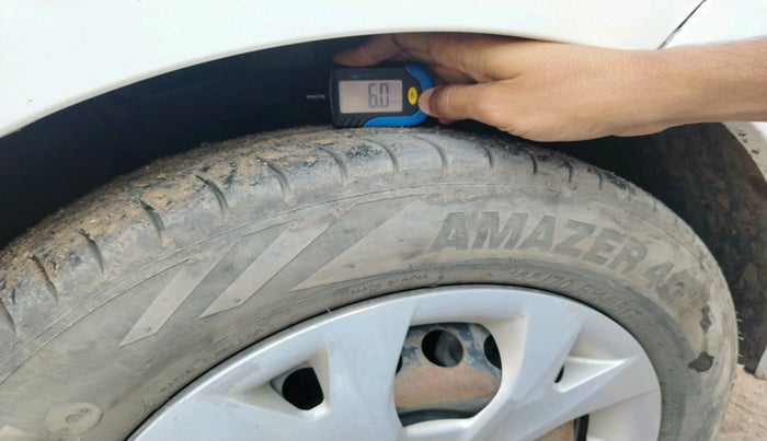 2014 Hyundai Grand i10 MAGNA 1.2 KAPPA VTVT, Petrol, Manual, 1,70,490 km, tyre