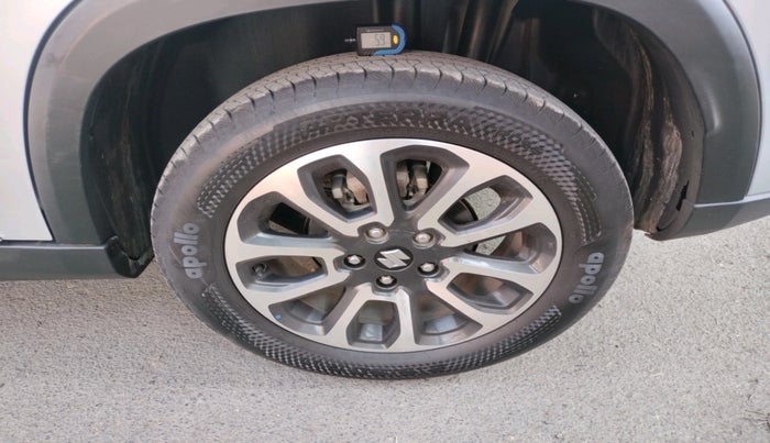 2023 Maruti Grand Vitara ZETA SMART HYBRID AT, Petrol, Automatic, 39,533 km, tyre