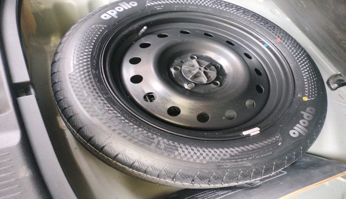 2023 Maruti Grand Vitara ZETA SMART HYBRID AT, Petrol, Automatic, 39,533 km, tyre