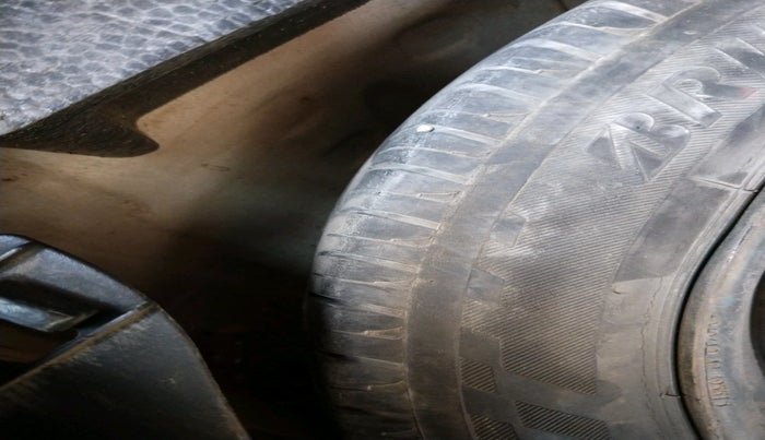 2013 Maruti Wagon R 1.0 VXI, Petrol, Manual, 1,36,216 km, tyre