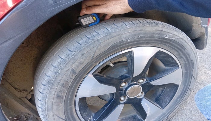 2018 Tata NEXON XZ PLUS PETROL, Petrol, Manual, 81,818 km, tyre