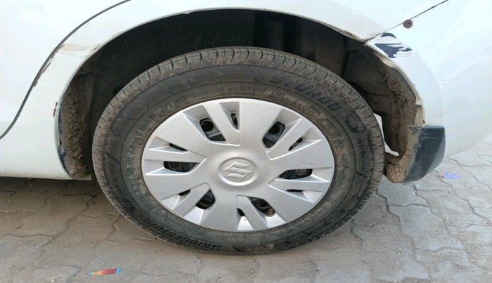 2013 Maruti Swift Dzire VXI, Petrol, Manual, 1,09,248 km, tyre