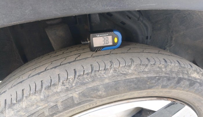 2023 Nissan MAGNITE XE, Petrol, Manual, 39,582 km, tyre