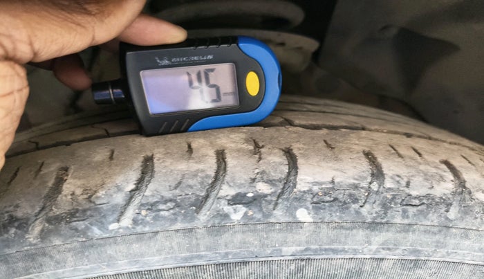 2019 Mahindra XUV300 W8 (O) 1.5 DIESEL, Diesel, Manual, 47,149 km, tyre