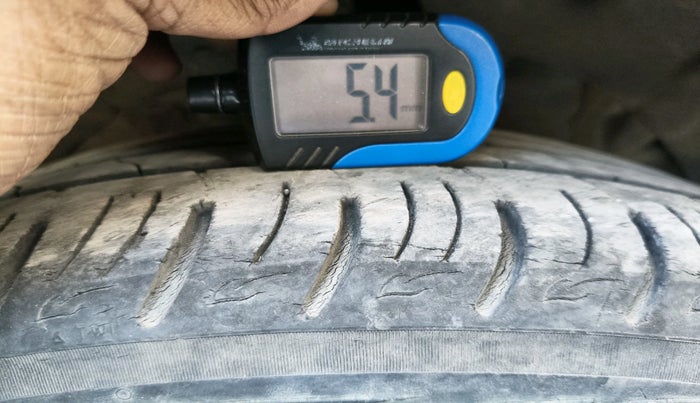 2019 Mahindra XUV300 W8 (O) 1.5 DIESEL, Diesel, Manual, 47,149 km, tyre