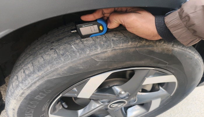 2021 Hyundai VENUE SX 1.0 TURBO, Petrol, Manual, 59,347 km, tyre