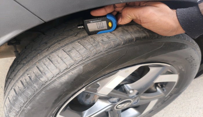 2021 Hyundai VENUE SX 1.0 TURBO, Petrol, Manual, 59,347 km, tyre