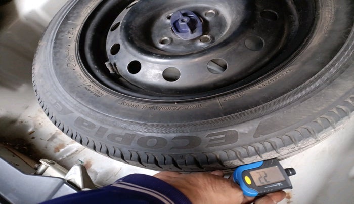 2018 Maruti Dzire VXI, Petrol, Manual, 91,912 km, tyre