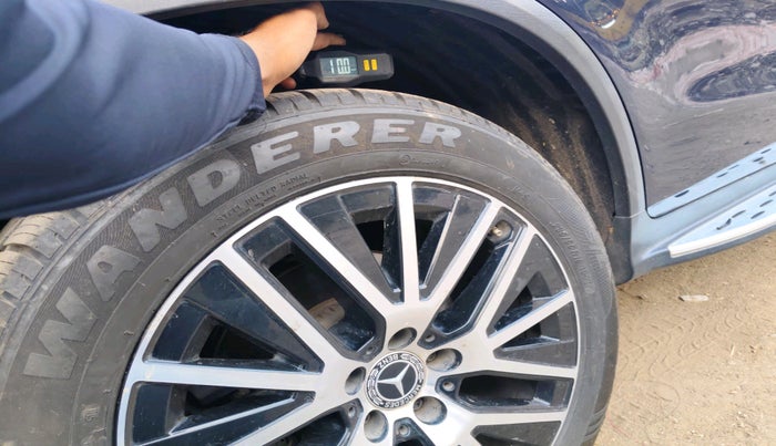 2020 Mercedes Benz GLC CLASS 220d 4MATIC , Diesel, Automatic, 99,272 km, tyre