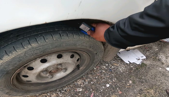 2016 Maruti Wagon R 1.0 LXI CNG, Petrol, Manual, 97,637 km, tyre