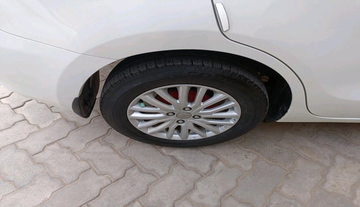 2023 Maruti Dzire ZXI CNG, Petrol, Manual, 55,671 km, tyre