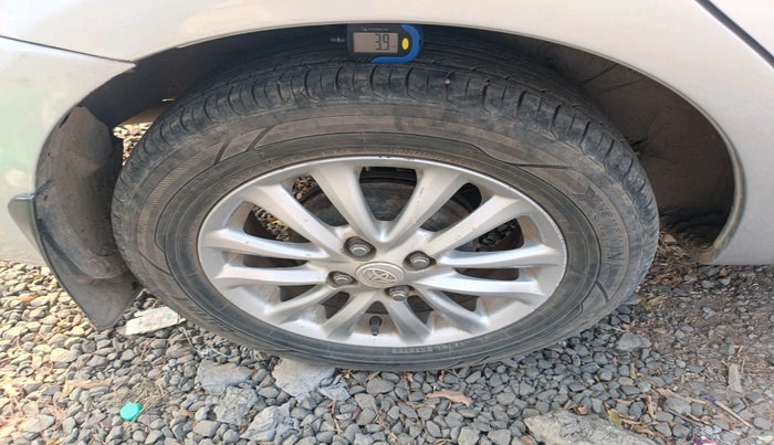 2015 Toyota Etios VX-D, Diesel, Manual, 1,15,214 km, tyre