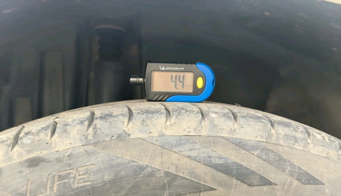 2012 Maruti Swift Dzire VDI, Diesel, Manual, 1,47,944 km, tyre