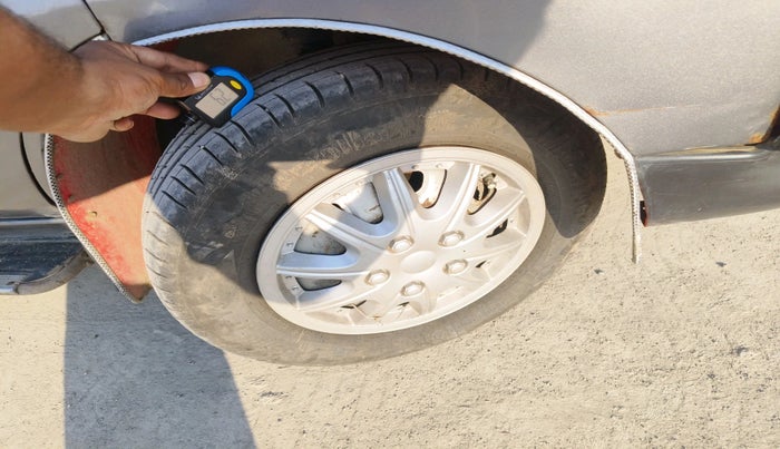 2019 Maruti Eeco 5 STR WITH A/C+HTR, Petrol, Manual, 2,51,210 km, tyre