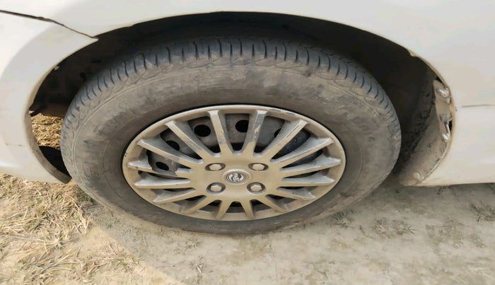 2016 Maruti Swift Dzire VDI, Diesel, Manual, 85,190 km, tyre