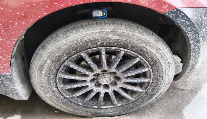 2011 Maruti Swift Dzire VDI, Diesel, Manual, 1,32,979 km, tyre