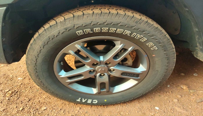 2025 Mahindra Thar LX PETROL HT 4WD AT, Petrol, Automatic, 3,355 km, tyre