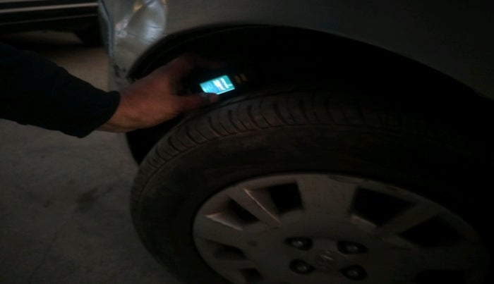 2013 Hyundai i20 MAGNA 1.2, Petrol, Manual, 1,06,856 km, tyre