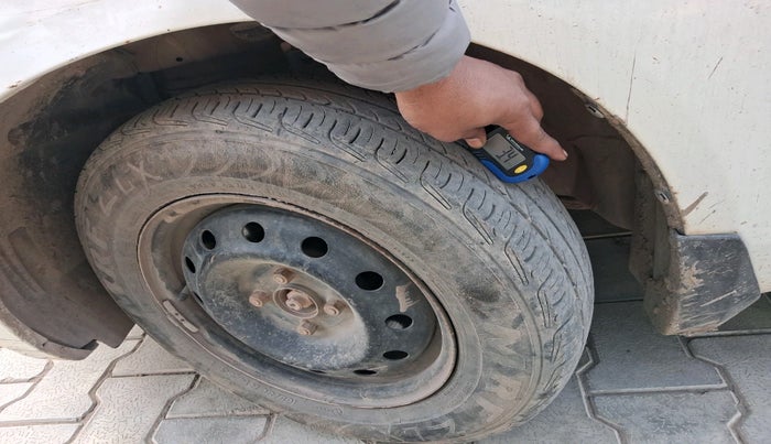 2016 Maruti Swift VDI, Diesel, Manual, 1,15,962 km, tyre