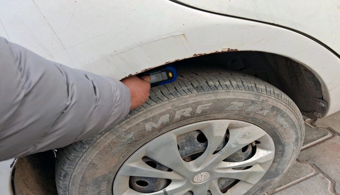 2016 Maruti Swift VDI, Diesel, Manual, 1,15,962 km, tyre