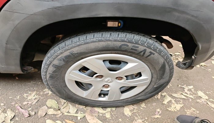 2016 Renault Kwid RXT 1.0 AMT (O), Petrol, Automatic, 27,052 km, tyre